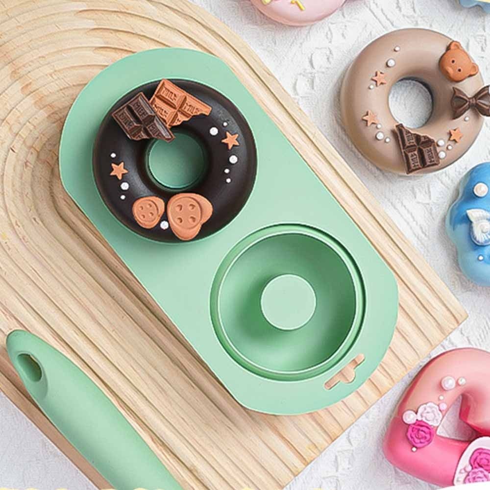 簡単に型抜きできる2穴ドーナツ型 DIYシリコン製ベーキング - Donut Mold Silicone のレビューと価格